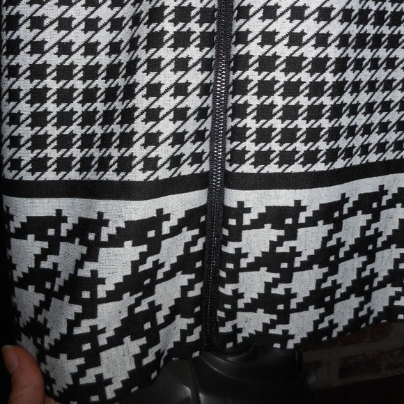 NWT Jessica Simpson houndstooth dress, 4 - Picture 6 of 8